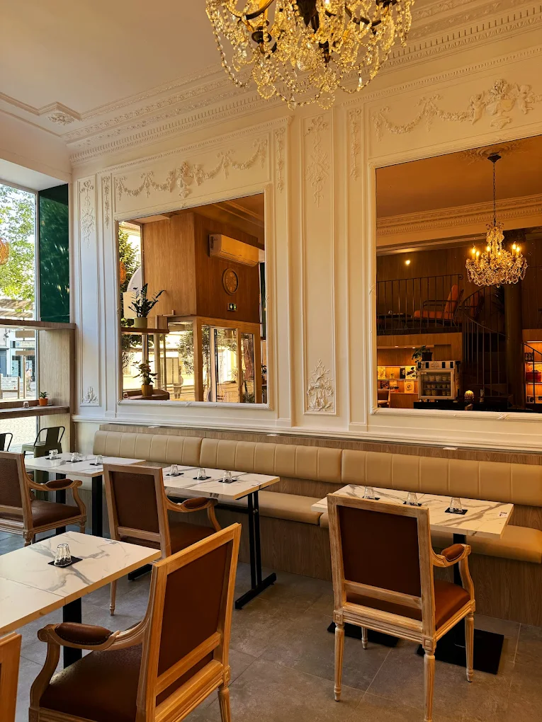 salle interieure oppa cafe